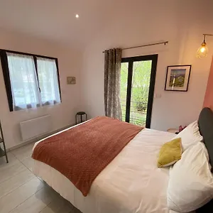 2 à 4 Personnes, Pause Au , Chateauvieux (Hautes-Alpes) France